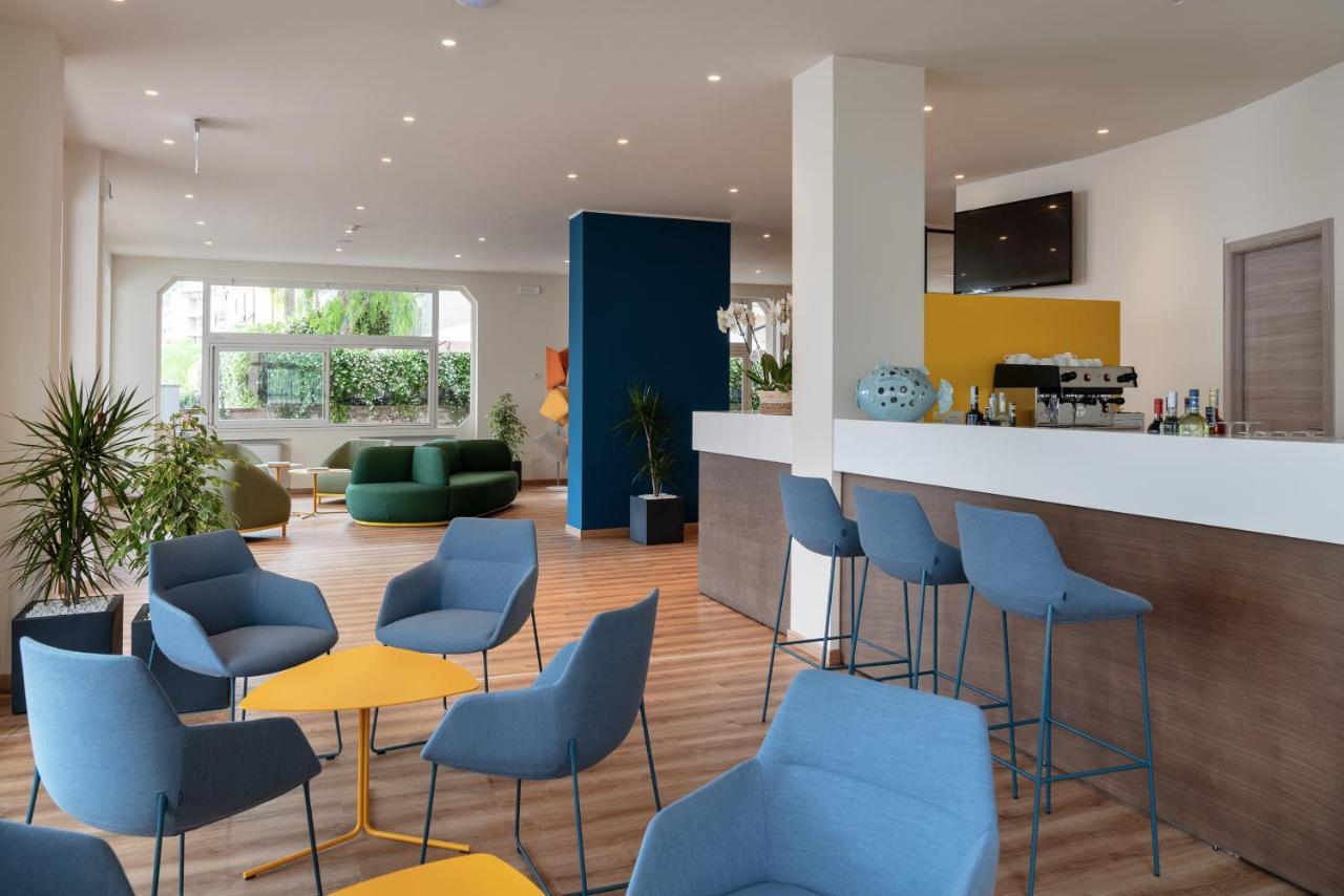Hotel Riva Alassio Dış mekan fotoğraf
