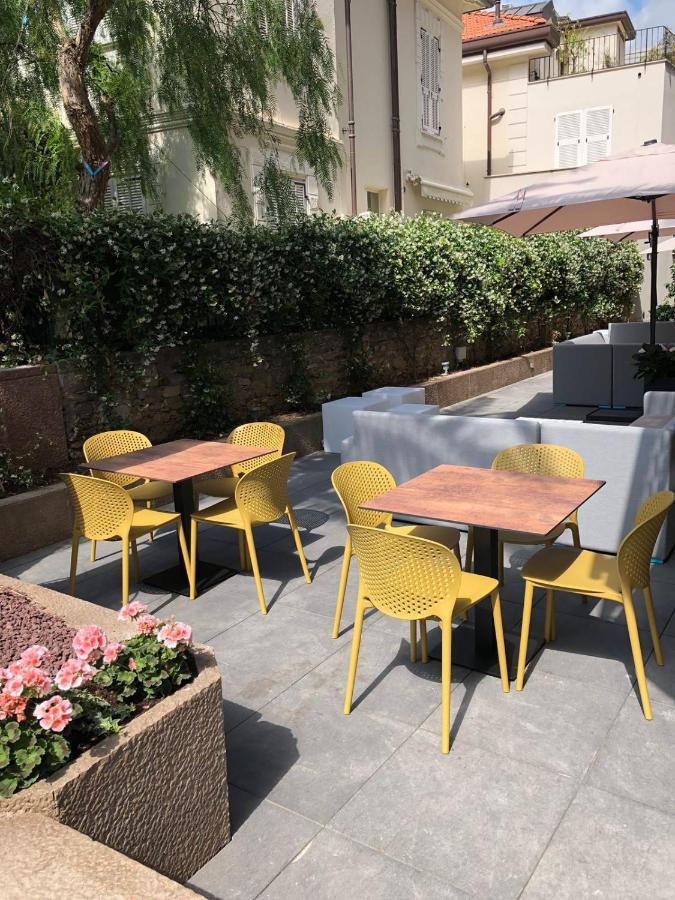 Hotel Riva Alassio Dış mekan fotoğraf